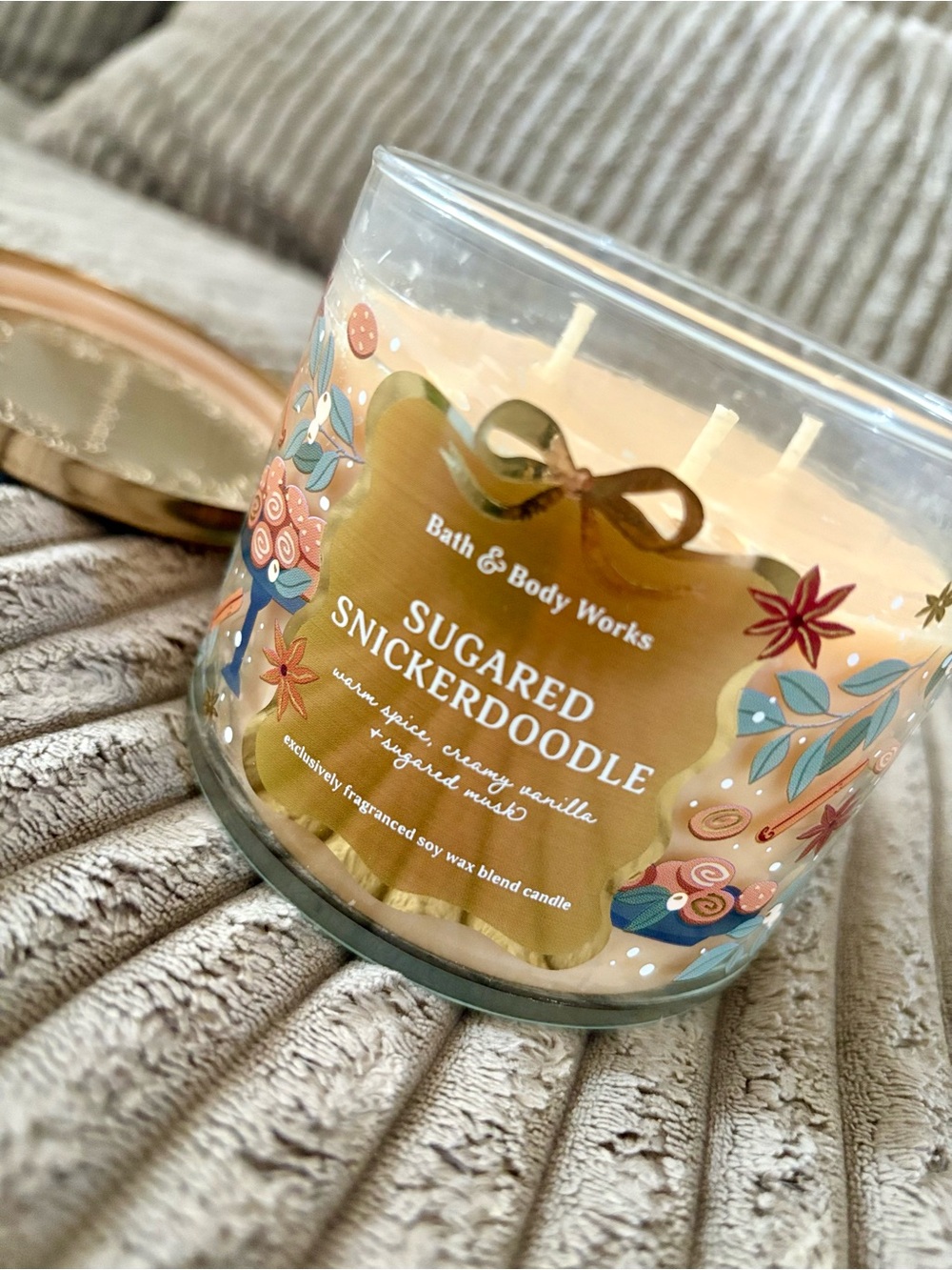 Bath & Body Works Sugared Snickerdoodle 3-Wick Candle - Cream